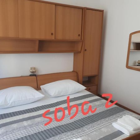 Apartman Emilio Baška Voda Εξωτερικό φωτογραφία