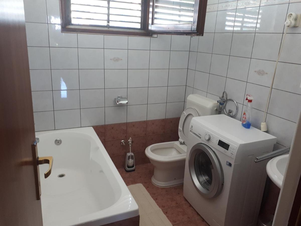 Apartman Emilio Baška Voda Εξωτερικό φωτογραφία