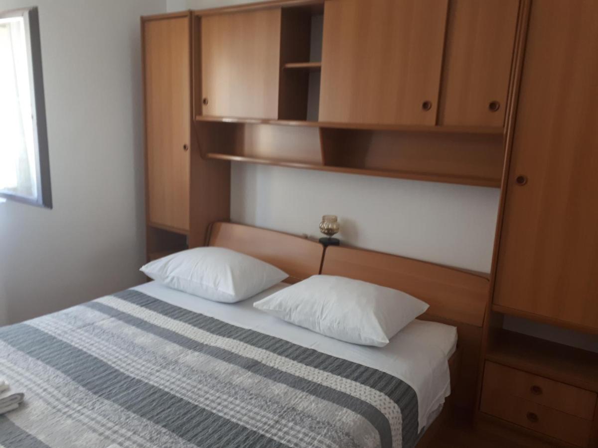 Apartman Emilio Baška Voda Εξωτερικό φωτογραφία